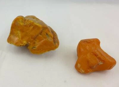 109,0 Gramm 2 natural Baltic Butterscotch Amber Roh Bernsteine - Bild 1 von 4