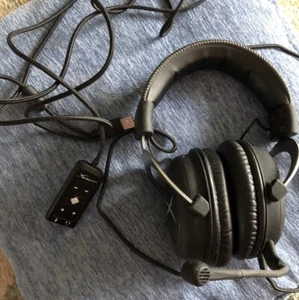 HyperX Gaming Headset  Headphones 7.1 Surround Sound With Microphone Wired Black - Picture 1 of 7