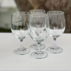 Set of Four Clear Glass Water Goblets Stems Footed Glasses 10 Oz - Picture 1 of 10