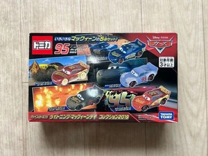 Tomica Cars Collection 2019 Disney Lightning Mcqueen Day - Picture 1 of 6