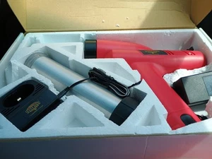 7.2V Cordless Electric Caulking Gun 20oz/600ml with 4 Adjustable Speeds - Picture 1 of 8