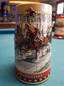 1988 Anheuser Busch Budweiser Bud Urlaub Weihnachten Bier Stein Clydesdales - Bild 1 von 3