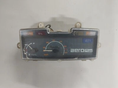 1985 年本田 NH125 航空速度计总成 37100-KG8-671 — 第 1/4 张图片