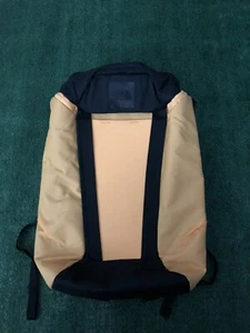The North Face Instigator 32 Yellow 15" Laptop Backpack,Tech Pocket, NWT - Picture 1 of 8