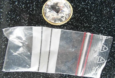 Goldener Knopf mit wunderschönem geschliffenen funkelnden Stein  ø 2 cm - Bild 1 von 3