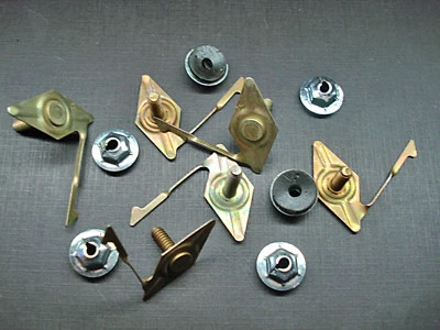 6 piezas Ford puerta cuarto guardabarros correa moldura clips tuercas selladoras 3/4" a 1" NORS Foto 1 de 4