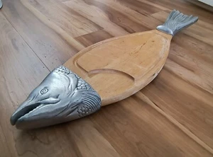 Winsome Wood & Aluminum Salmon Fish Shaped Cheese Cutting Board Serving Tray! ๐ - Picture 1 of 17