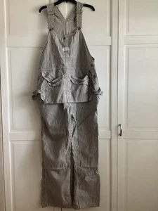 VINTAGE ROUNDHOUSE CARPENTER OVERALLS WHITE W/ BLUE STRIPES 48"W IN GREAT SHAPE - Picture 1 of 11