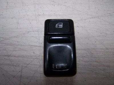Interruptor de trava de porta Volvo 960 1997 - Imagem 1 de 2