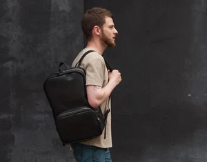 Mochila de cuero, mochila Big City en color negro - Imagen 1 de 10