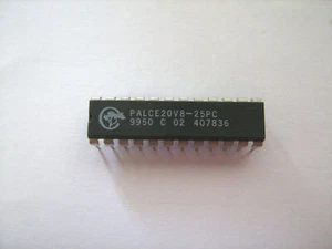 PALCE20V8-15PC IC 24-Pin Reprogrammable Memory Integrated Circuit - Imagen 1 de 1