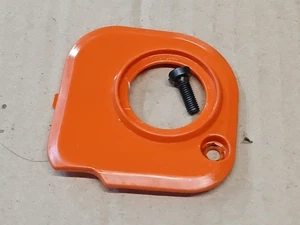 Husqvarna T435 motosierra bomba aceite cubierta OEM - Imagen 1 de 2