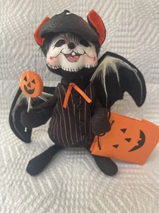 Annalee Doll Halloween Trick Or Treat 6" MOUSE with BAT MASK ~ 2005 - Picture 1 of 2