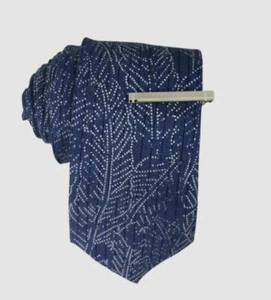 $79 Calvin Klein Men's Blue Floral Formal Silk Self-Tied Neck Tie Bar Set 60x2.5 - Picture 1 of 1