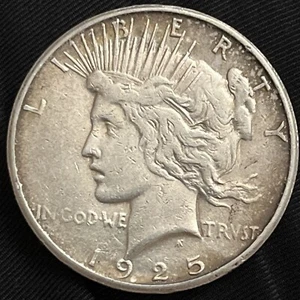1925-S San Francisco Mint Silver Peace Dollar (cleaned?) B01 - Picture 1 of 2