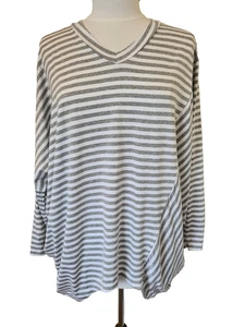 Made In Italy Top grey striped batwing sleeve V Neck Top One Size Plus UK 16-24 - Picture 1 of 14