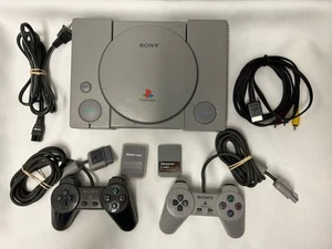 Sony PlayStation 1 PS1 Console 2 Controllers, Memory Cards, SCPH-5501 Bundle - Picture 1 of 20