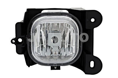 For 2004-2005 Ford Ranger Fog Light Passenger Side - Image 1 of 4