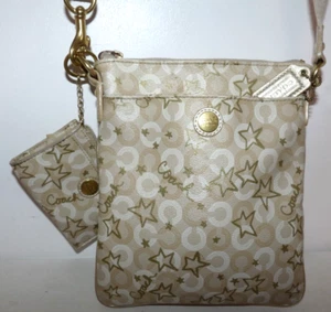 Coach 48673 Waverly Regina delle Nevi Swingpack Oro Stelle e Cles Portamonete - Foto 1 di 11