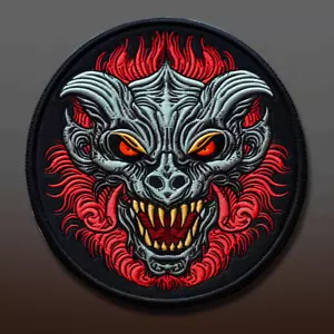 Distintivo Criptide Patch Capra Iron-on Applique, Mito Leggenda Folklore Paranormale - Foto 1 di 12