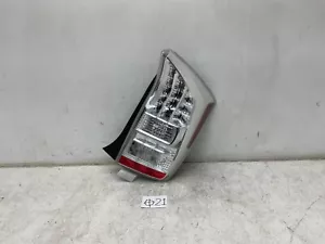 2012 2013 2014 2015 Toyota Prius Passenger RH Side Halogen Tail Light OEM - Picture 1 of 7