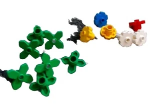 VTG LEGO Flowers And Petals Lot Blue White Red Yellow Green 13 Pc Exc Cond - Picture 1 of 1