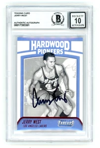 JERRY WEST Hand Signed 2016-17 Panini Threads Hardwood Pioneers Red BAS 10 Auto - Picture 1 of 2