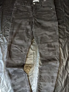 Social Standard Sanctuary Ankle Skinny Jeans Women's Size 4 Black Camouflage - Picture 1 of 12