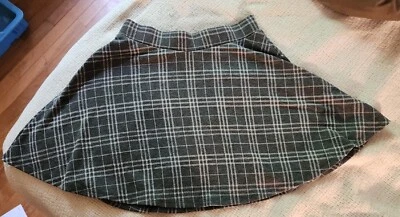 Forever 21 Gray And White Plaid Skirt Size Small - Image 1 of 4