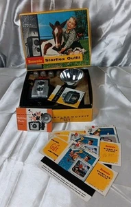 Vintage Kodak Brownie Starflex Outfit Camera Original Box, Flashbulbs - Picture 1 of 6