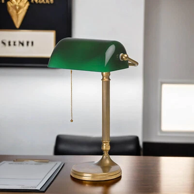Lámpara De Escritorio Banker En Verdadero Latón Verde - Imagen 1 de 2