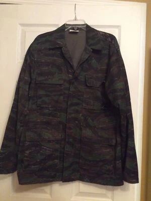 Men's Camouflage Hunting Shirt/Jacket Size Large Regular - Image 1 of 3