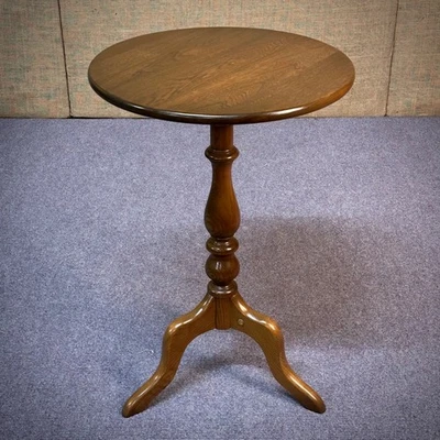 Attractive Ercol Small Elm Pedestal Circular Side Wine Table - Image 1 of 4