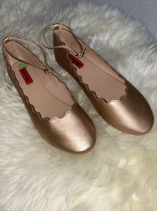 London Rebel Pearlised Pale Gold Flat Pumps UK7 EU 40 - Picture 1 of 2
