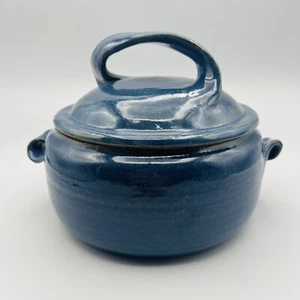 Studio Art POTTERY Casserole Covered Dish Stoneware Blue Signed - Picture 1 of 16
