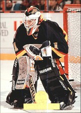 1994-95 Leaf Canucks Hockey Card #109 Kirk McLean