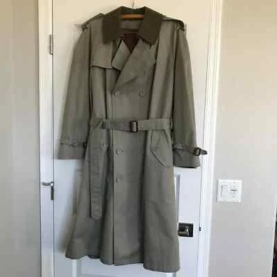 Executive Collection Double Breasted Lined Belted Trench Coat Mens 42 Regular - Image 1 of 4