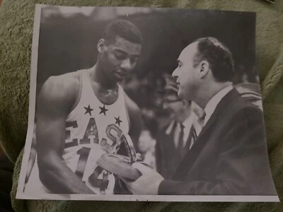 Foto de baloncesto de la NBA Oscar Robertson 1964 All-Star Jugador Más Valioso Leyenda de los Reales de Cincinnati  Foto 1 de 4