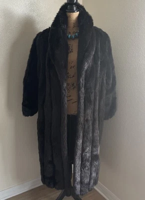 Abrigo negro forrado largo completo de piel sintética Monterey Fashions EE. UU. de colección talla 1X (14W-16W) Foto 1 de 4