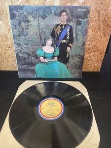 The Royal Wedding Vinyl Record LP - Diana and Prince Charles  1981 - Picture 1 of 6