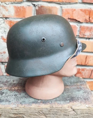 WW2 M35 German  Helmet WWII M 35. Combat helmet size 66