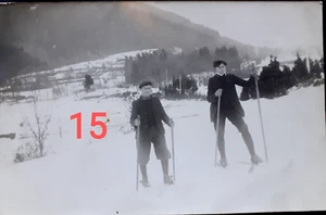 Nr. 15 CPA De Vagney Fotokarte ungeschrieben Skitour VOSGES 88 - Bild 1 von 2