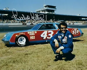 GFA Nascar Indy Daytona 500 * RICHARD PETTY * foto firmata 8x10 R1 certificato di autenticità - Foto 1 di 1