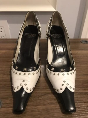 Moschino Cheap And Chic Black White Leather Pointy Studded Signature Pumps - Image 1 of 4