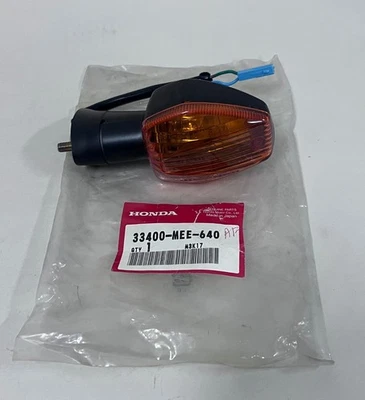 HONDA CBR600RR 2003-2004 GUIÑO DELANTERO DERECHO # 33400-MEE-640 OEM NUEVO (623)IR Foto 1 de 4