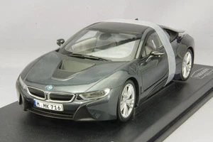 Paragon PA-97082 1/18 BMW i8 Sophisto grey / Frozen grey Modellauto - Bild 1 von 6