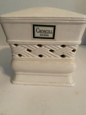 Cubierta de caja de pañuelos de cerámica Croscill Mandalay Foto 1 de 4