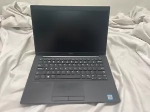 Computadora portátil Dell Latitude 7380 13,3"/Intel i5-6300U 2,4 GHz/16 GBDDR4/256 GBSSD/Win10Pro - Imagen 1 de 3