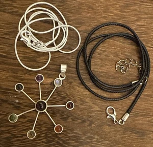 Ciondolo Sunburst 7 Chakra Multicolore Argento Sterling 925 Nero Corda e Corda 18” - Foto 1 di 8