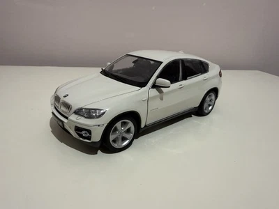 BMW X6 1/8 Welly - Immagine 1 di 4